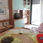 One-bedroom Flat Next To Thermae Бібіоне