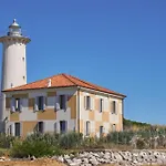 One-bedroom Flat Next To Thermae *