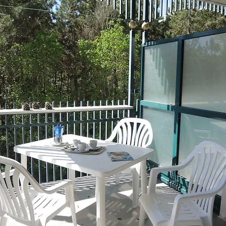 One-bedroom Flat Next To Thermae Apartment