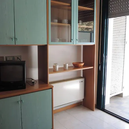 One-bedroom Flat Next To Thermae *