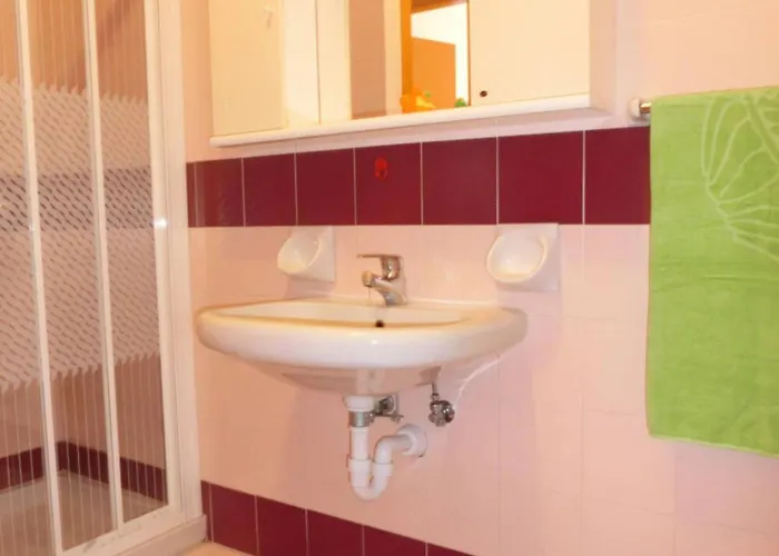 One-bedroom Flat Next To Thermae